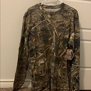 NWT Long sleeve camo shirt!